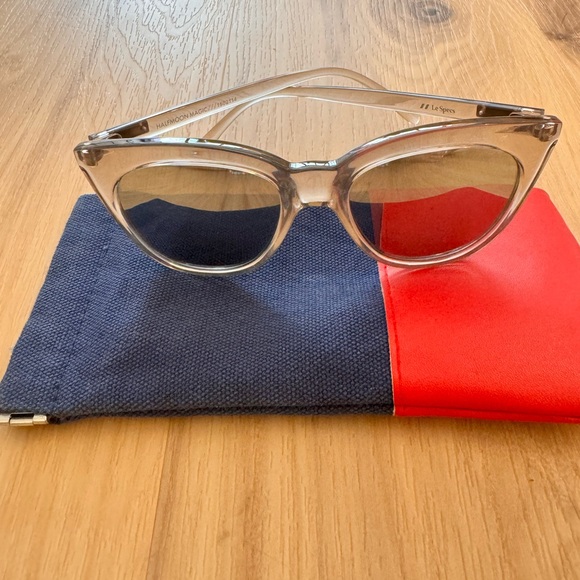 Le Specs Women's Half Moon Magic Sunglasses mirrored gray stone - Picture 4 of 5